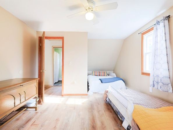 75 Lake St, Uxbridge MA 01569