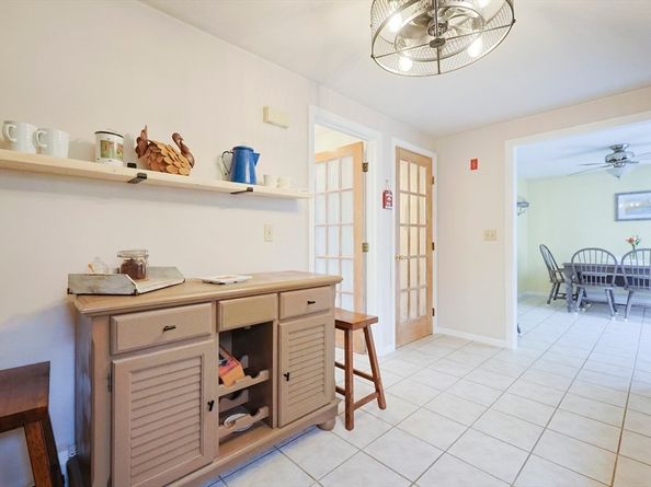 75 Lake St, Uxbridge MA 01569