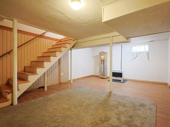 75 Lake St, Uxbridge MA 01569