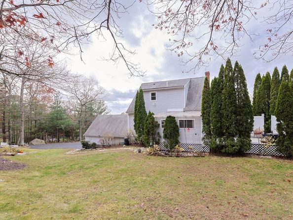 75 Lake St, Uxbridge MA 01569