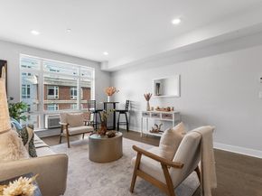 2 Cliveden St 405E, Quincy MA 02169