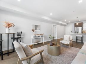 2 Cliveden St 405E, Quincy MA 02169