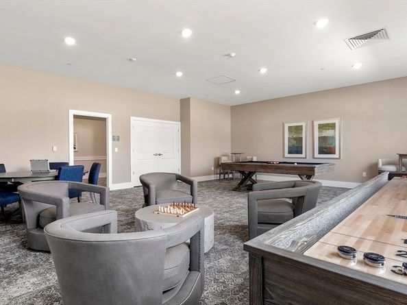 5 Peters Farm Way 106, Westborough MA 01581