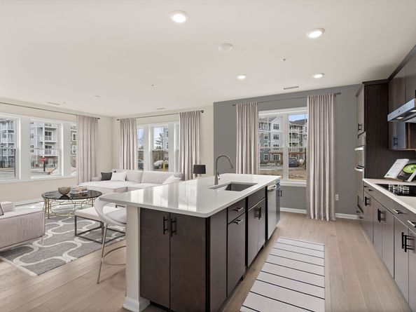 5 Peters Farm Way 106, Westborough MA 01581