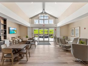 5 Peters Farm Way 106, Westborough MA 01581