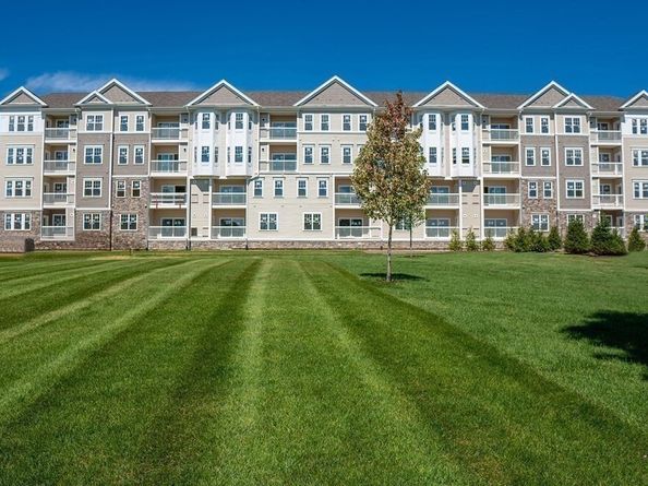 5 Peters Farm Way 106, Westborough MA 01581