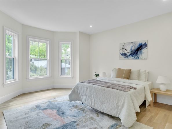 686 Centre St, Newton MA 02458