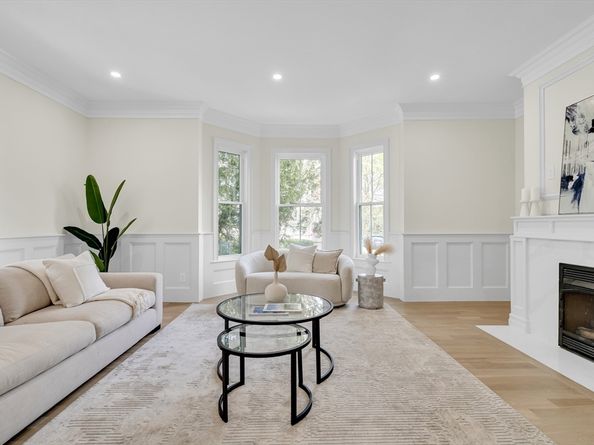 686 Centre St, Newton MA 02458