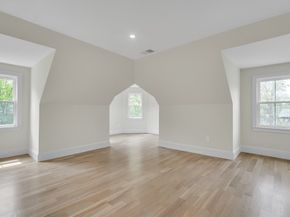 686 Centre St, Newton MA 02458