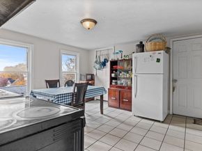 33 Chestnut St, Milford MA 01757