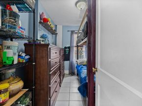 33 Chestnut St, Milford MA 01757