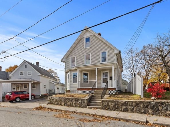 33 Chestnut St, Milford MA 01757