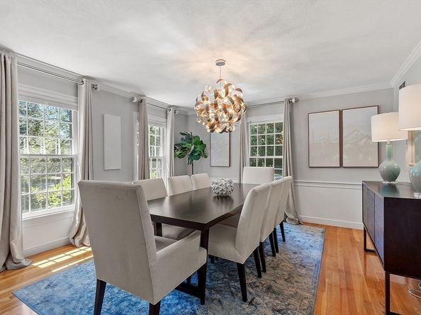 21 Valleyfield St, Lexington MA 02421