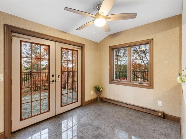 2 Mcintyre Road, Saugus MA 01906