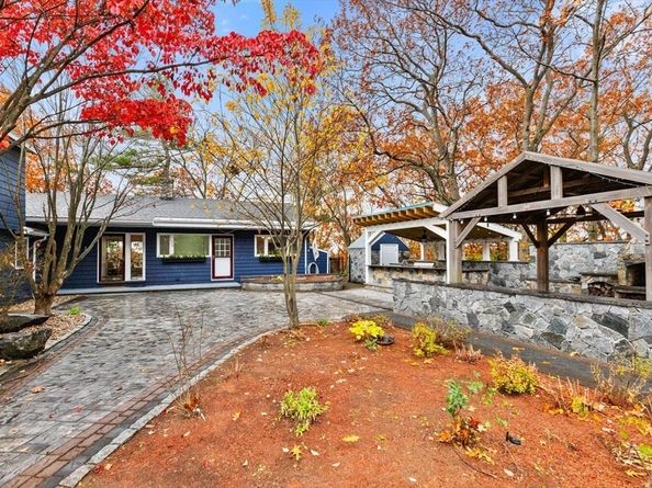 2 Mcintyre Road, Saugus MA 01906