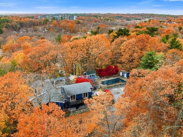 2 Mcintyre Road, Saugus MA 01906