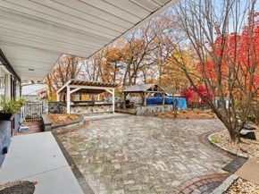 2 Mcintyre Road, Saugus MA 01906