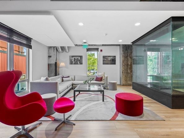 9 Medford Street PH3, Somerville MA 02143