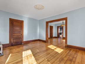 16 Pleasant St, Wakefield MA 01880