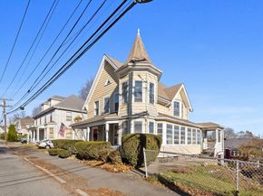 16 Pleasant St, Wakefield MA 01880