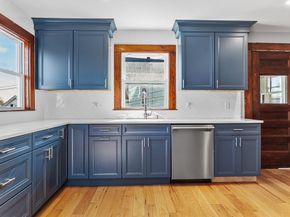 16 Pleasant St, Wakefield MA 01880