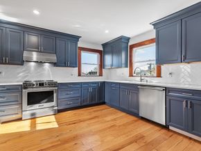 16 Pleasant St, Wakefield MA 01880