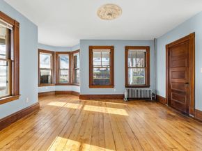 16 Pleasant St, Wakefield MA 01880