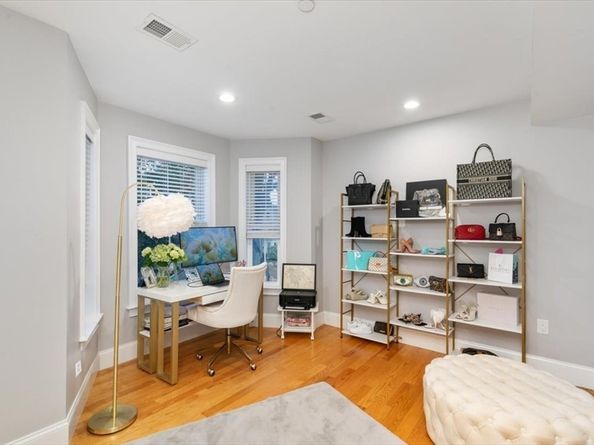 25 Cherry 3, Danvers MA 01923