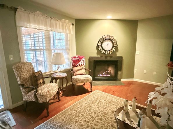 48 Belgian Way 48, Fitchburg MA 01420