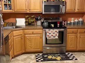 48 Belgian Way 48, Fitchburg MA 01420