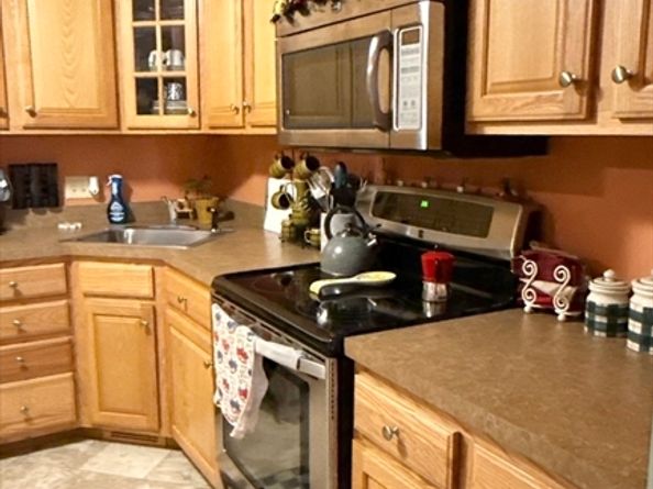 48 Belgian Way 48, Fitchburg MA 01420