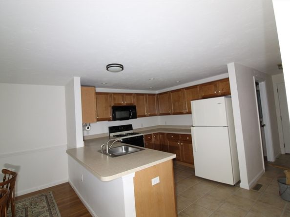 24 Olde Canal Way 24, Uxbridge MA 01569