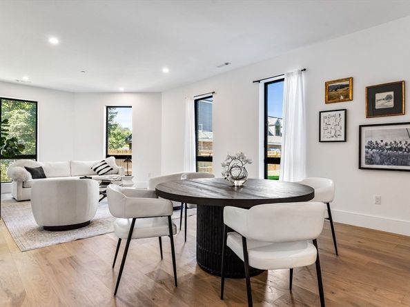 1114 Beacon St. 104, Newton MA 02641