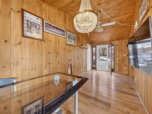 33 Isleboro St, Worcester MA 01606