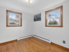 33 Isleboro St, Worcester MA 01606