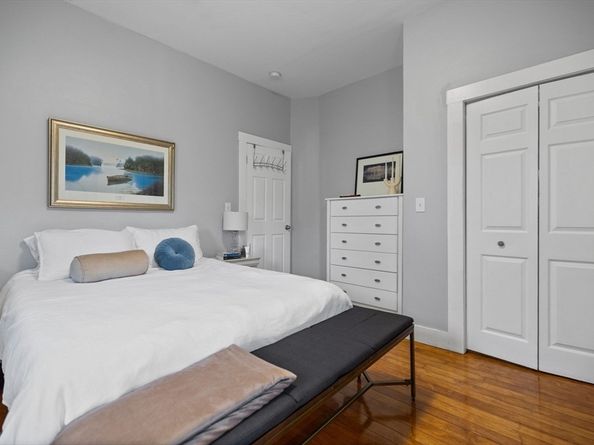 33 Clinton St, Framingham MA 01702