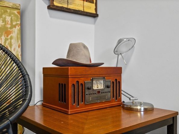 33 Clinton St, Framingham MA 01702