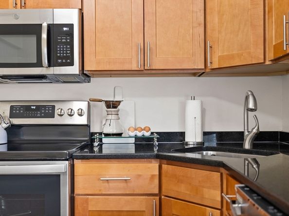 33 Clinton St, Framingham MA 01702