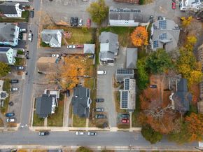 33 Clinton St, Framingham MA 01702