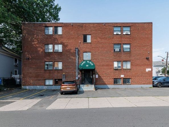 39 Cary Avenue 14, Chelsea MA 02150