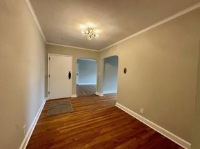 58 Elm St 11, Worcester MA 01609