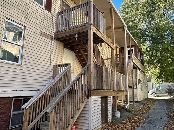 135 Elm St, Southbridge MA 01550