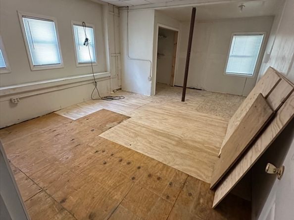 135 Elm St, Southbridge MA 01550