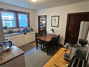 13 Roberts Rd, Cambridge MA 02138