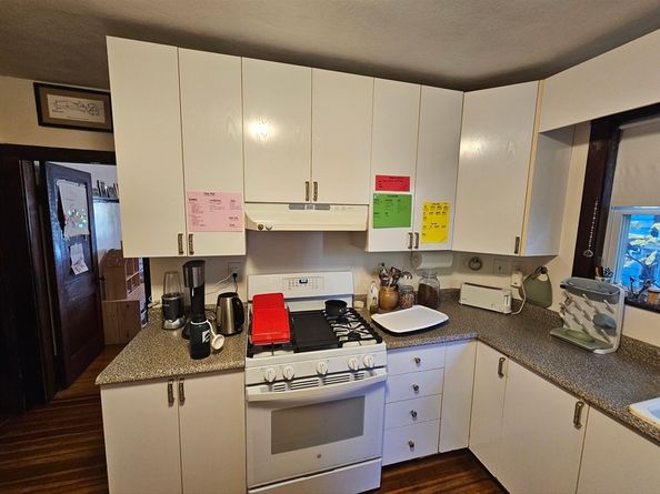 13 Roberts Rd, Cambridge MA 02138