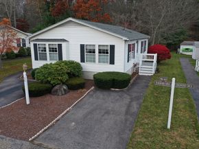 96 Trailwood Drive, Bridgewater MA 02324