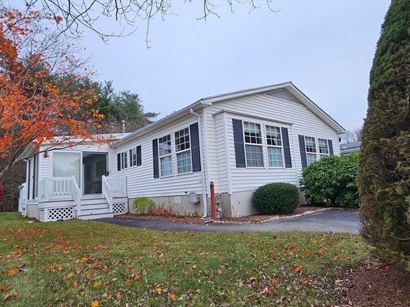 96 Trailwood Drive, Bridgewater MA 02324