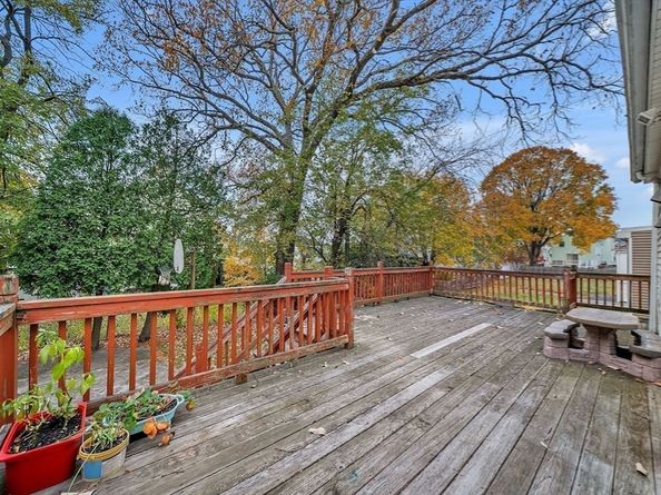 323 Farrington, Quincy MA 02170