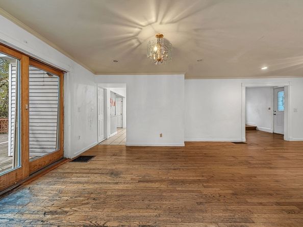 323 Farrington, Quincy MA 02170