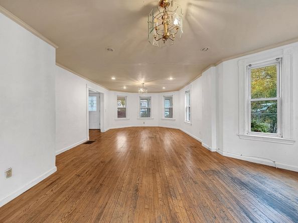 323 Farrington, Quincy MA 02170